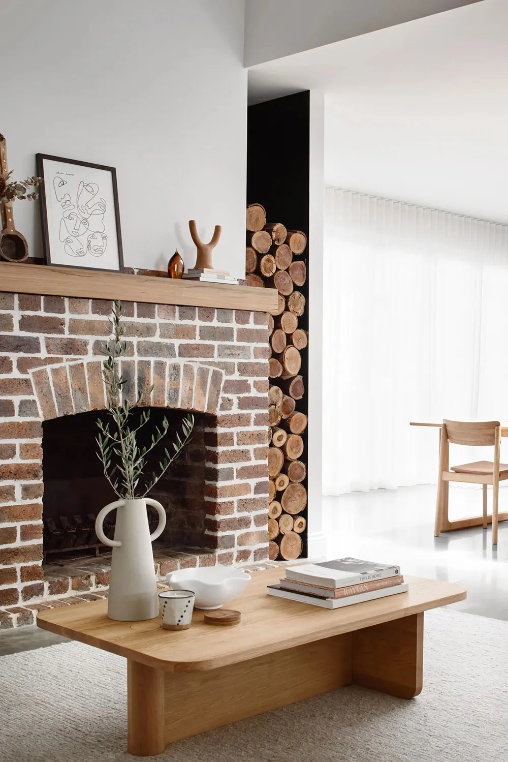 Interiores ligeros de un pequeño bungaló en la costa de Australia - Gallery image 7