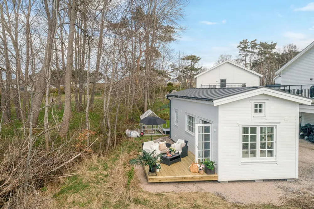 Casa de madera diminuta en Suecia (24 m²) - Gallery image 14