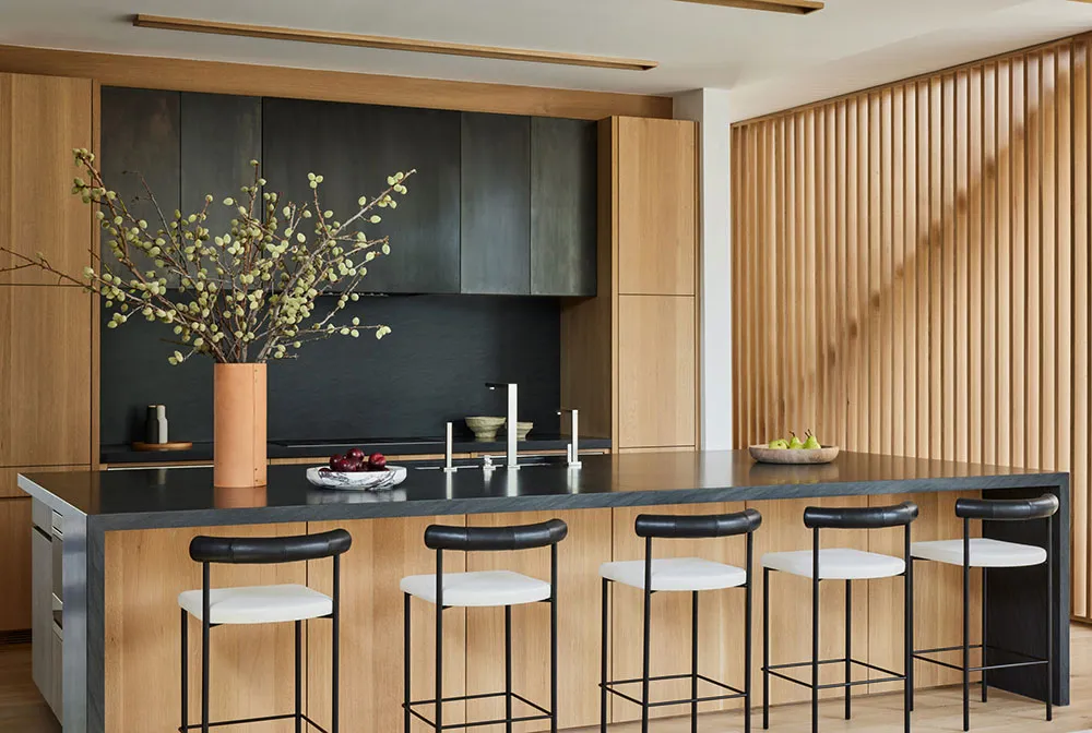 Elegancki nowoczesny design z obfitym użyciem drewna na Long Island - Gallery image 4