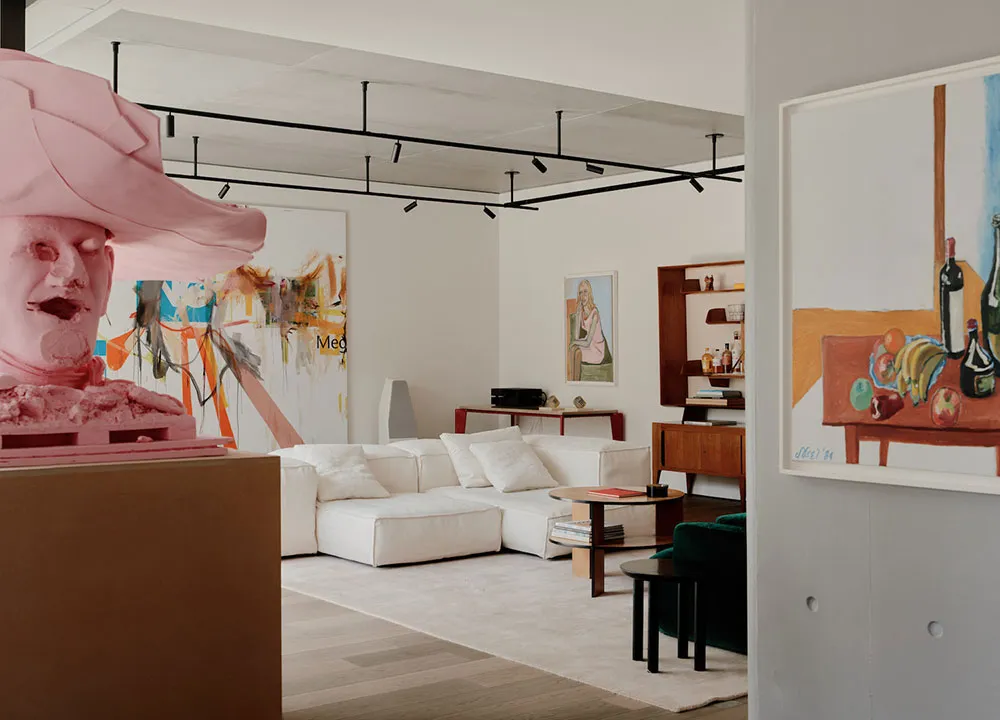 Gallery of Modern Art in Loft Design in New York - Gallery image 2