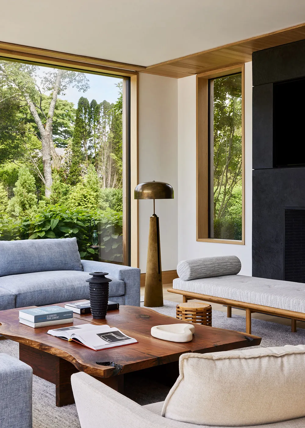 Elegancki nowoczesny design z obfitym użyciem drewna na Long Island - Gallery image 1