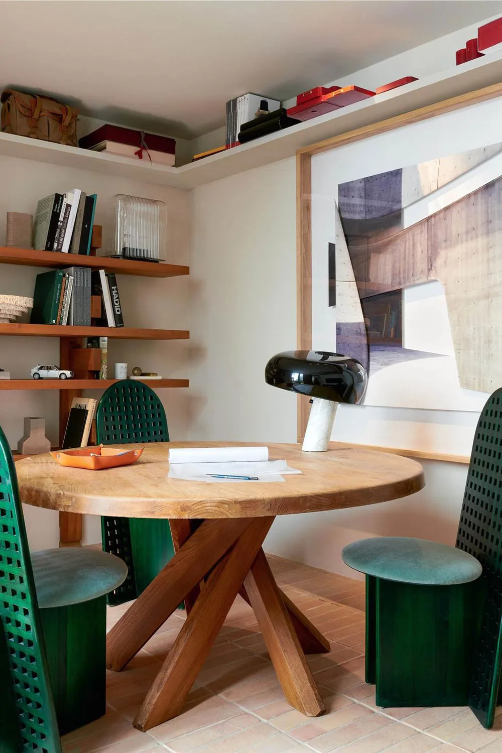 Beams and whimsical furniture: extravagant design of a small apartment in Amsterdam - Gallery image 6