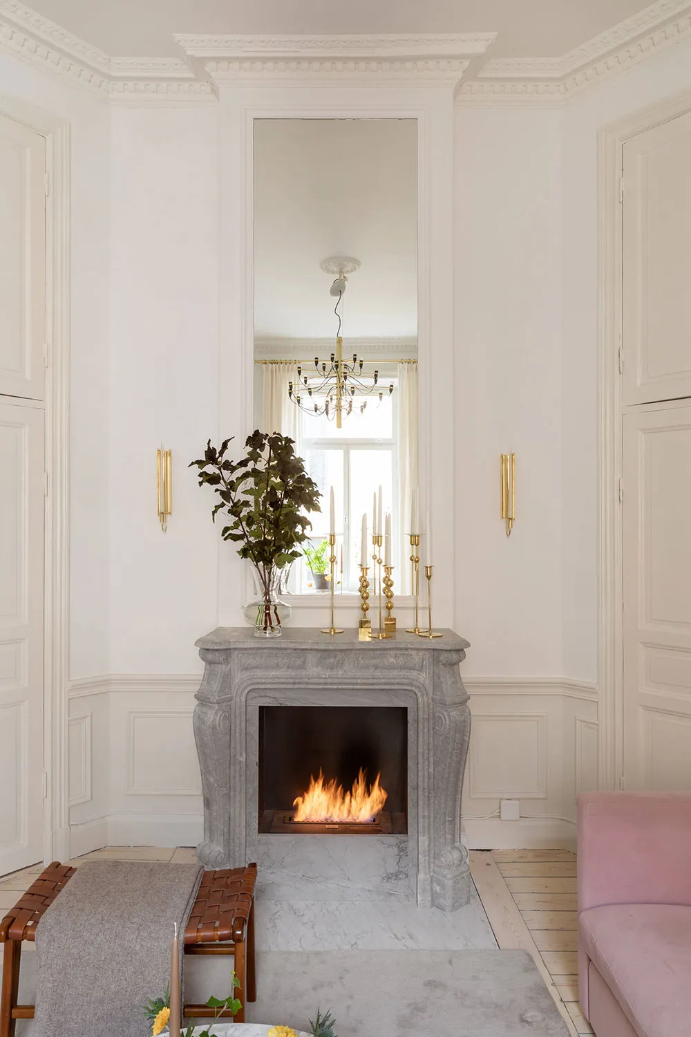 Естетичний інтер'єр невеликої квартири з ніжним декором - Gallery image 3