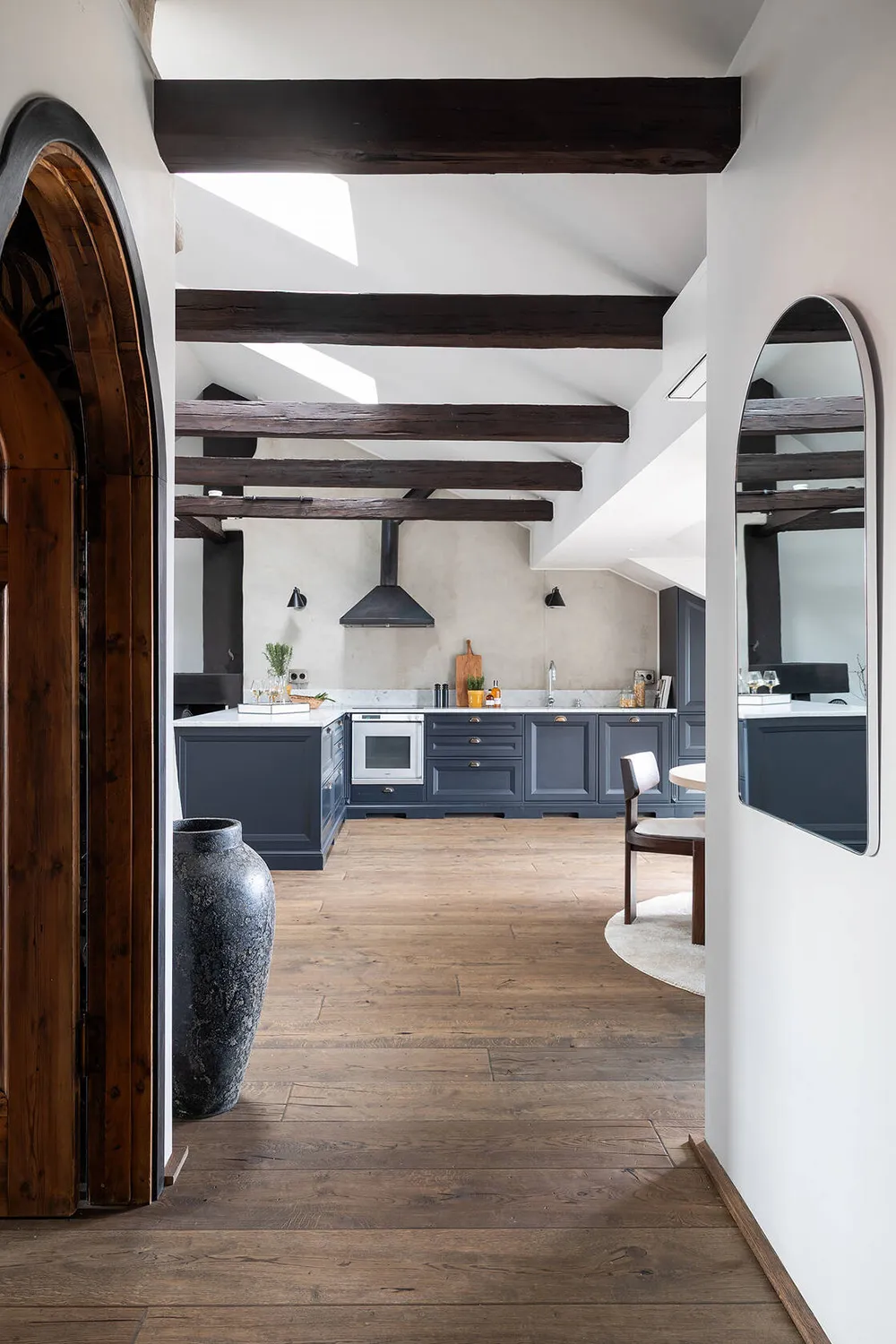 Increíble apartamento de ático con dormitorio dramático y terraza (81 m²) - Gallery image 25