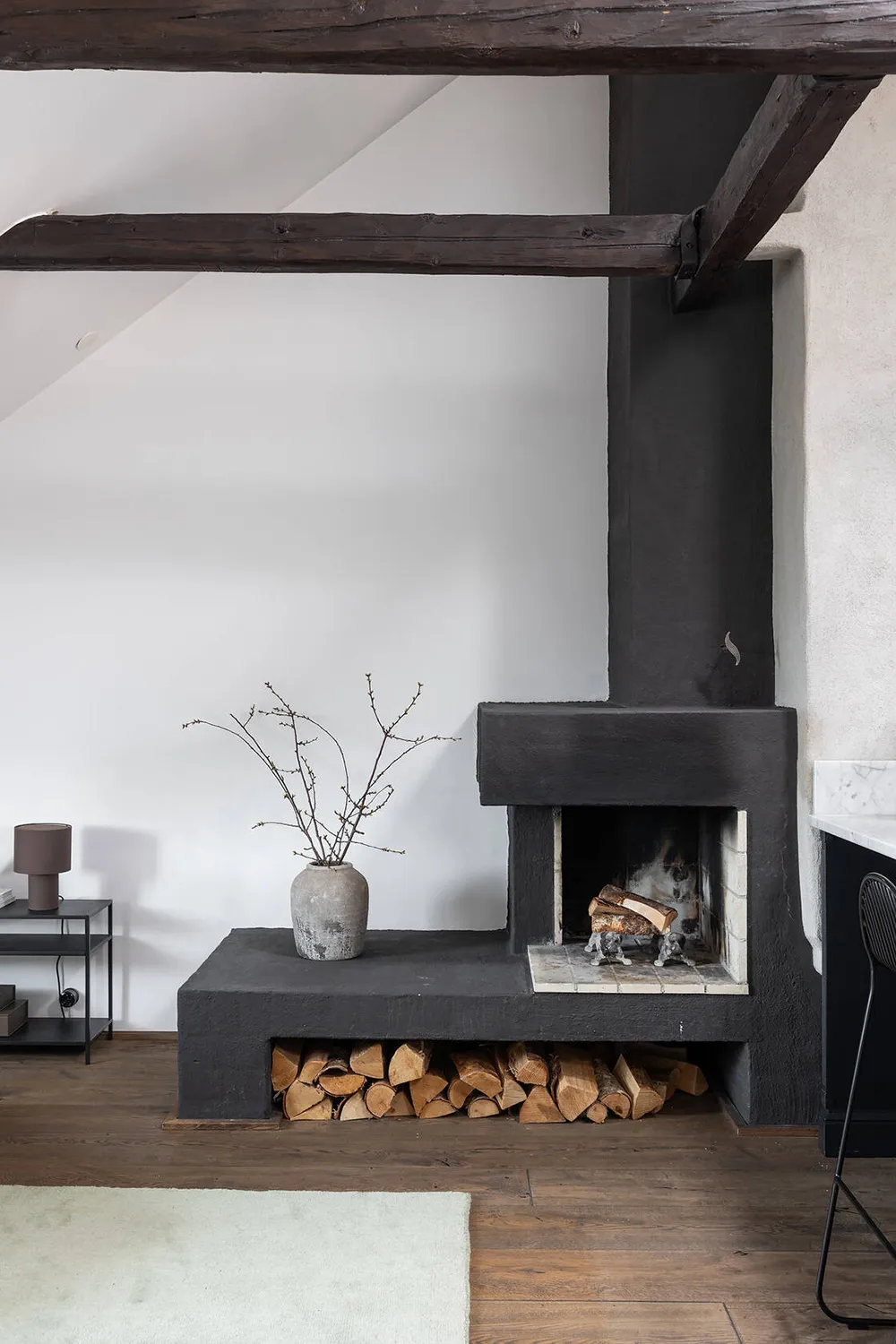 Increíble apartamento de ático con dormitorio dramático y terraza (81 m²) - Gallery image 5