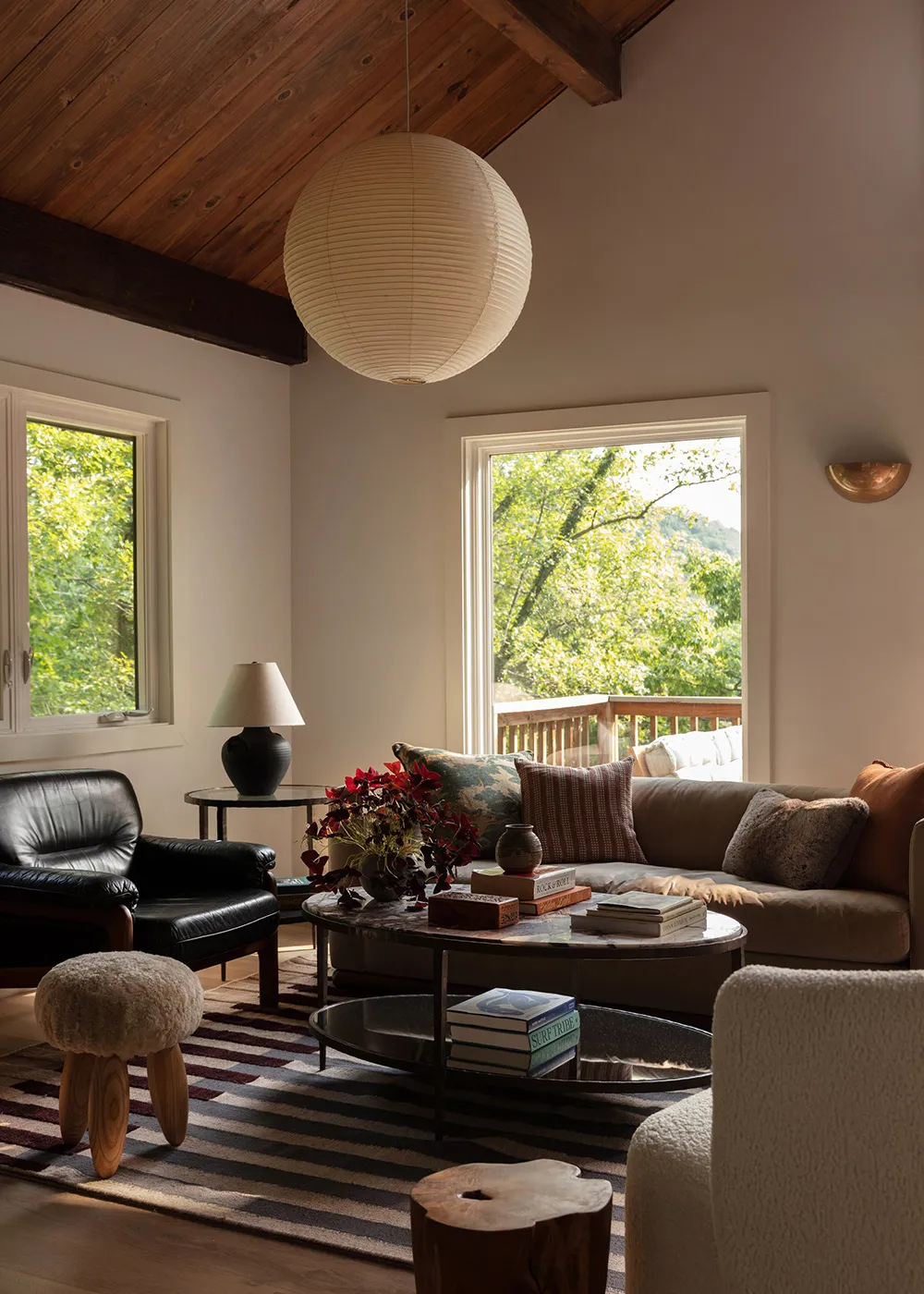 Rénovation chaleureuse d'une maison près d'un lac dans l'Arkansas - Gallery image 1