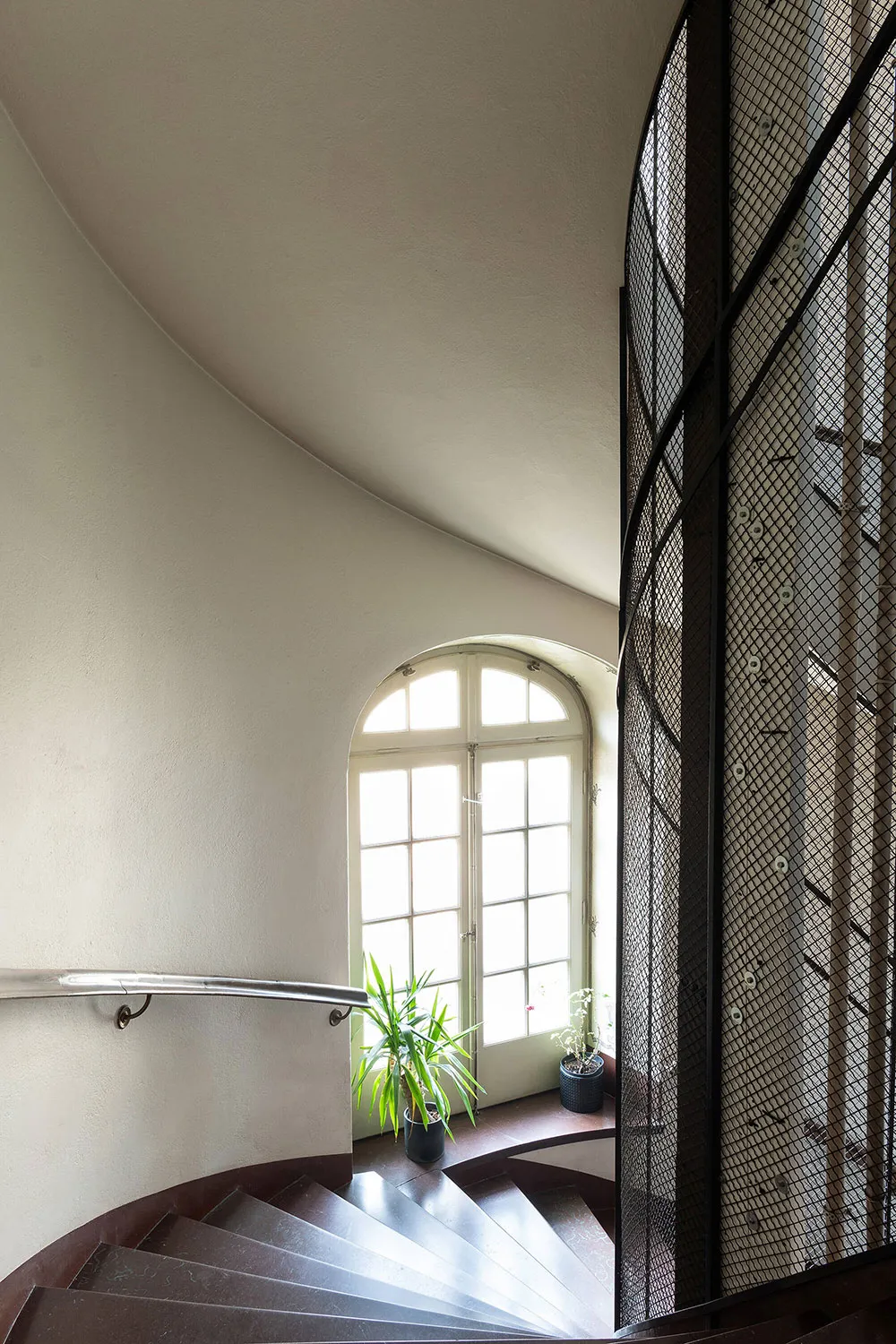 Élégance et simplicité dans le design d'un appartement moderne à Stockholm - Gallery image 28