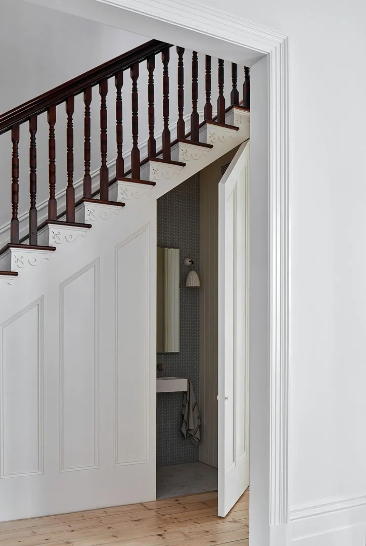 Architecture That Inspires: Bright Interiors of a Magnificent House in Melbourne - Gallery image 7