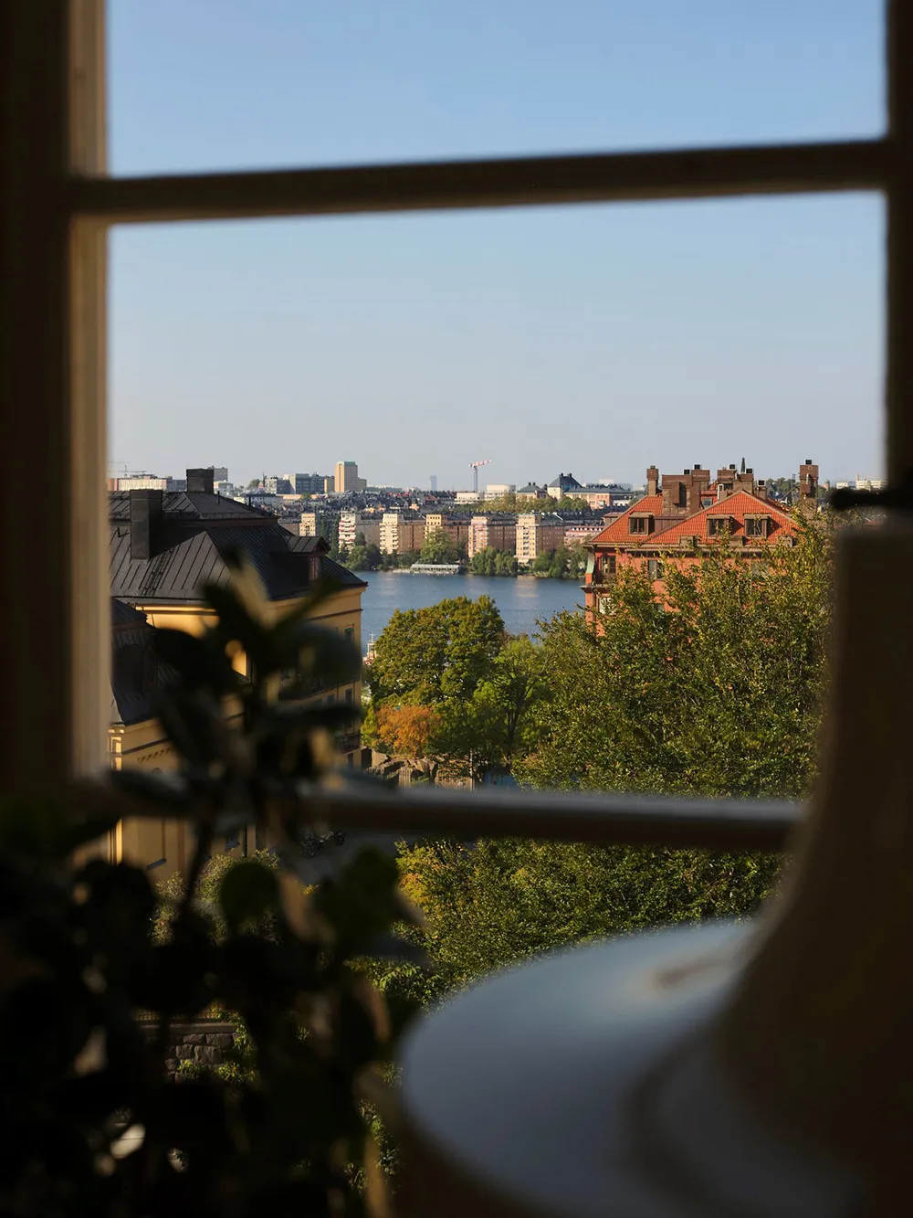 Summer Paints and Bold Posters: Light Eclecticism in Stockholm (52 sq. m) - Gallery image 11