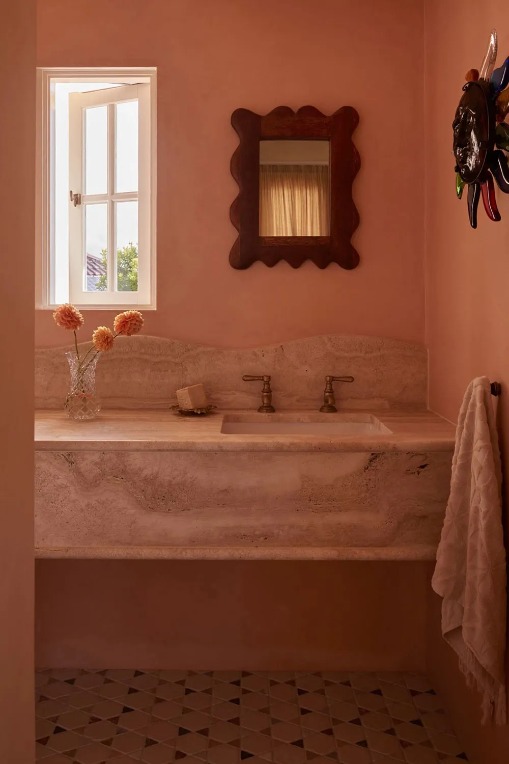 Intérieur moderne chaleureux en Australie avec influence méditerranéenne - Gallery image 10