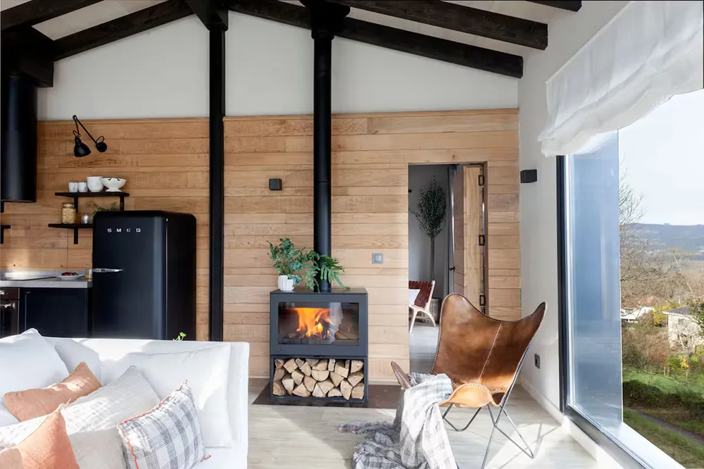 Beautiful Mountain Cottage in Northern Spain with Panoramic Windows (80 sqm) - Gallery image 5