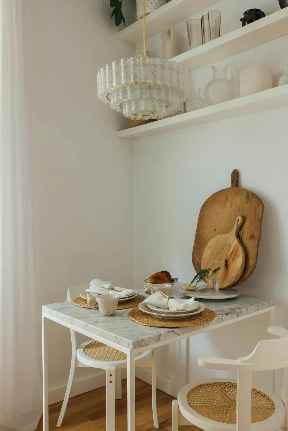 Peaceful and cozy interior of Elle magazine editor in Stockholm - Gallery image 6