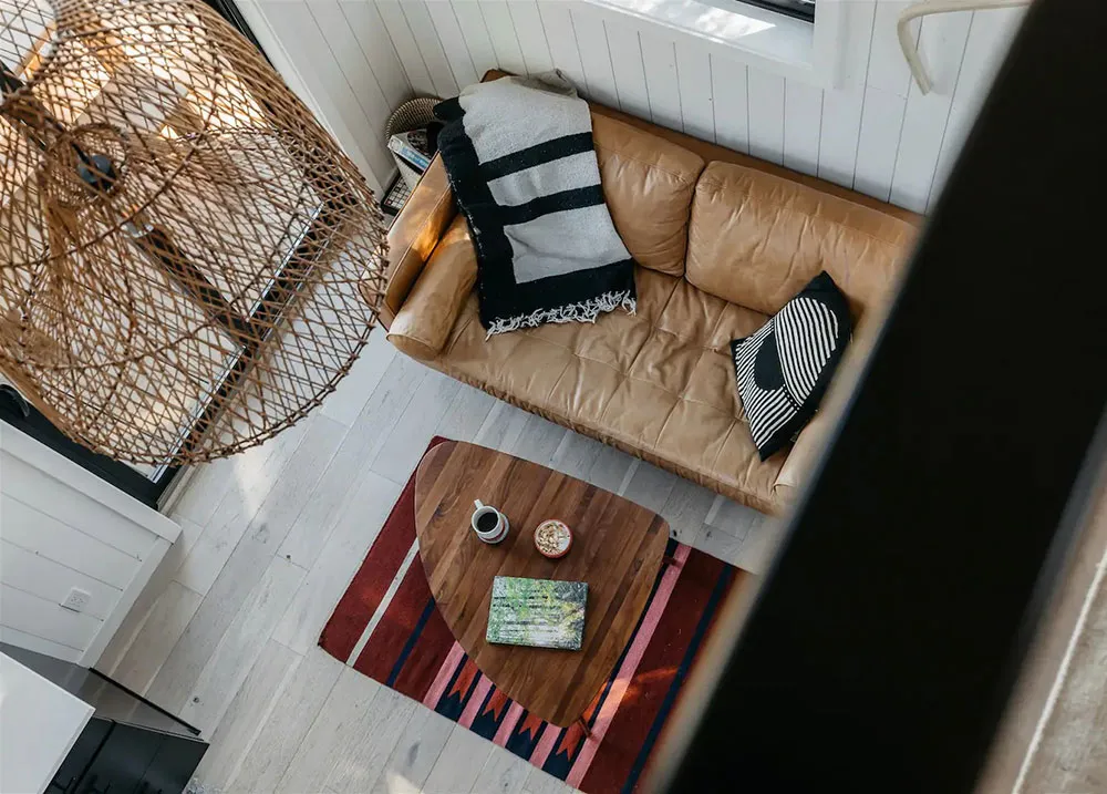 Como del infancia: pequeño pero funcional cobertizo en el árbol (46 m²) - Gallery image 4