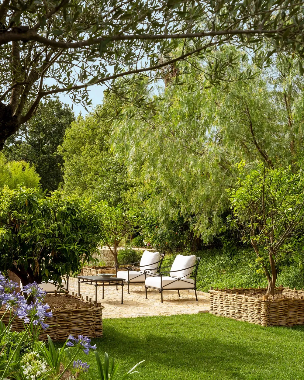 फ्रेंच रिवीरा पर स्थित एक सुंदर ग्रीष्मकालीन विला, जो बाग के साथ सामंजस्य में है। - Gallery image 16