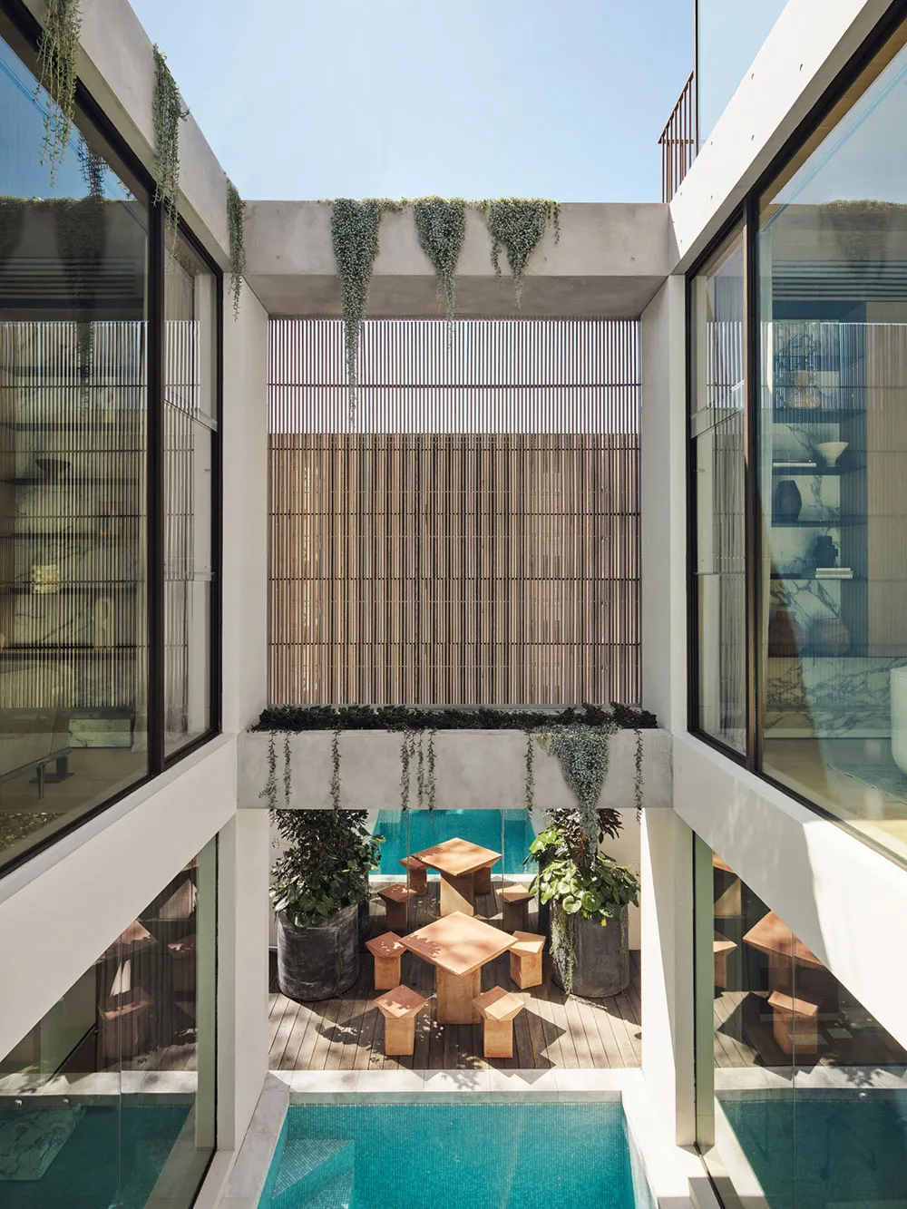 Conception moderne chaleureuse et élégante, baignant dans les rayons du soleil - Gallery image 11