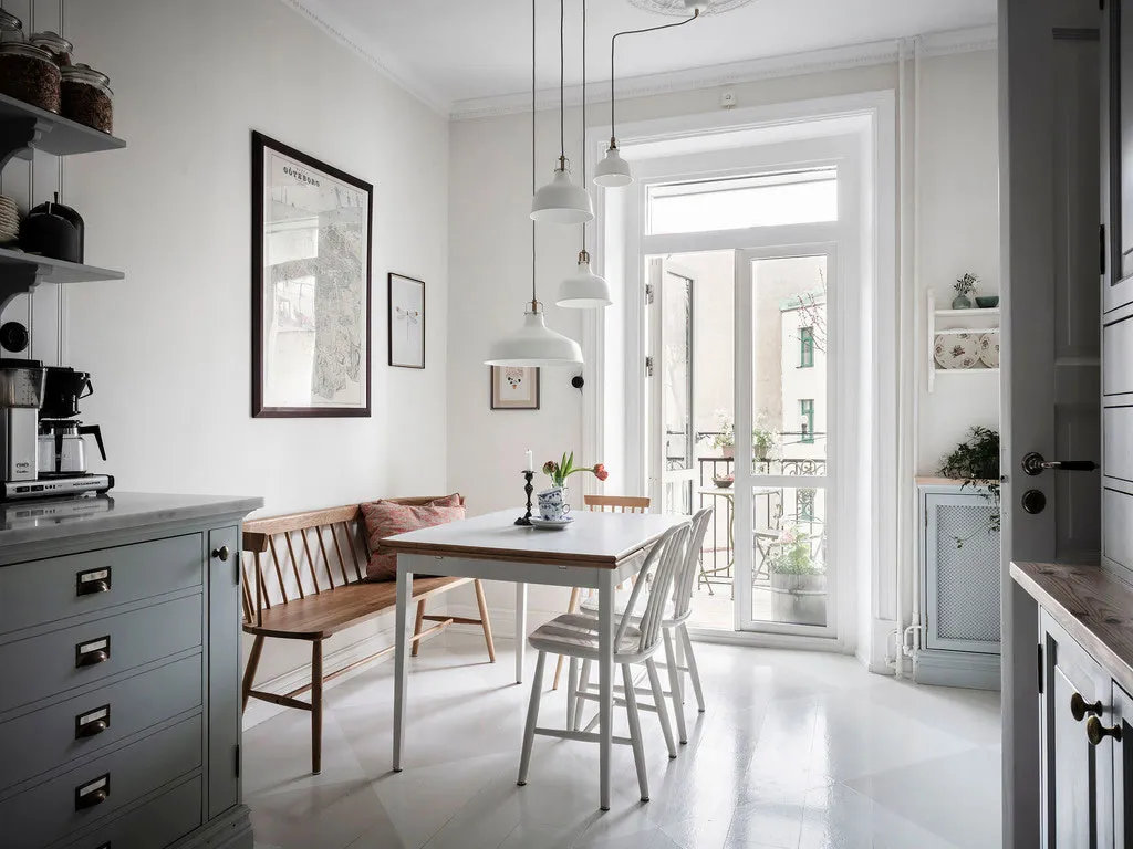 Charming Country Kitchen and Artist Studio: Beautiful Apartment in Gothenburg (82 sqm) - Gallery image 4