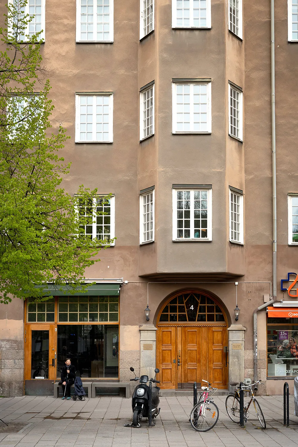 Bright and Elegant Scandinavian Interior in Stockholm (55 sqm) - Gallery image 23