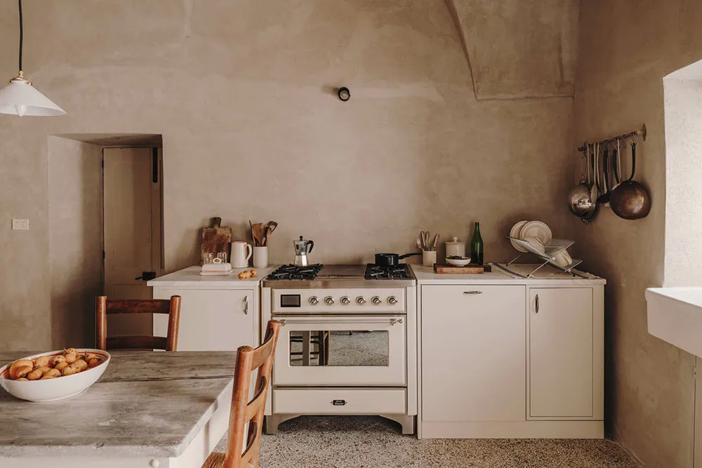 Kiedy nowoczesny design niezauważalnie wplata się w historyczny dom - Gallery image 9