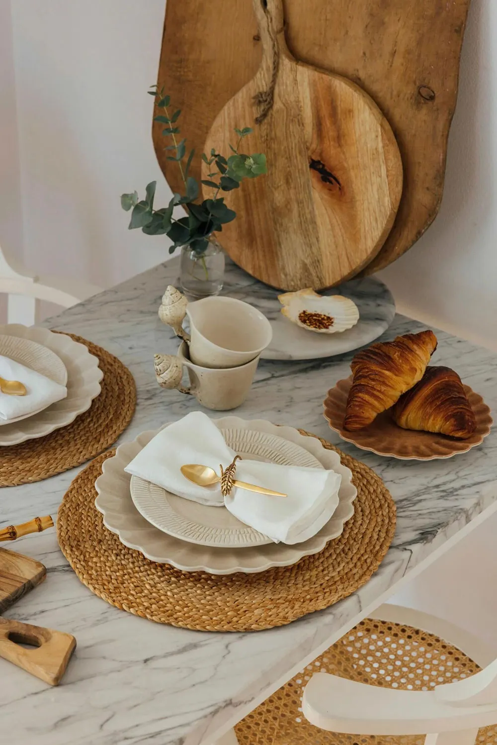 Peaceful and cozy interior of Elle magazine editor in Stockholm - Gallery image 3