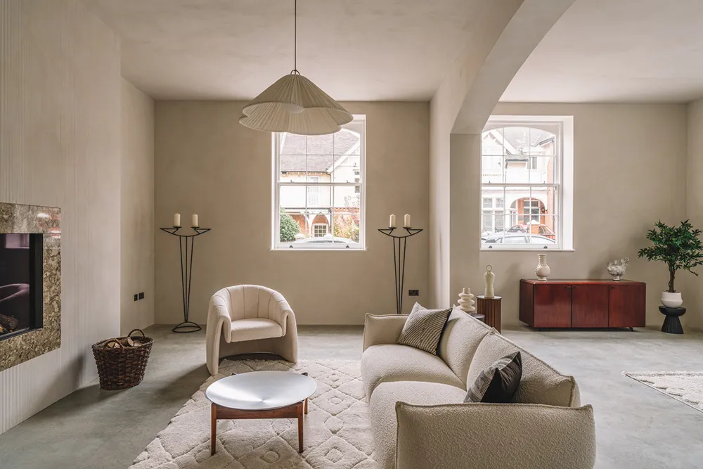 Earthy tones and minimalist design: apartment in a former school in England - Gallery image 4