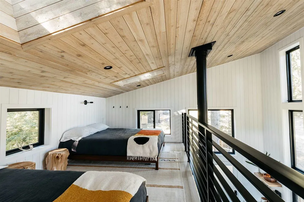 Como del infancia: pequeño pero funcional cobertizo en el árbol (46 m²) - Gallery image 11