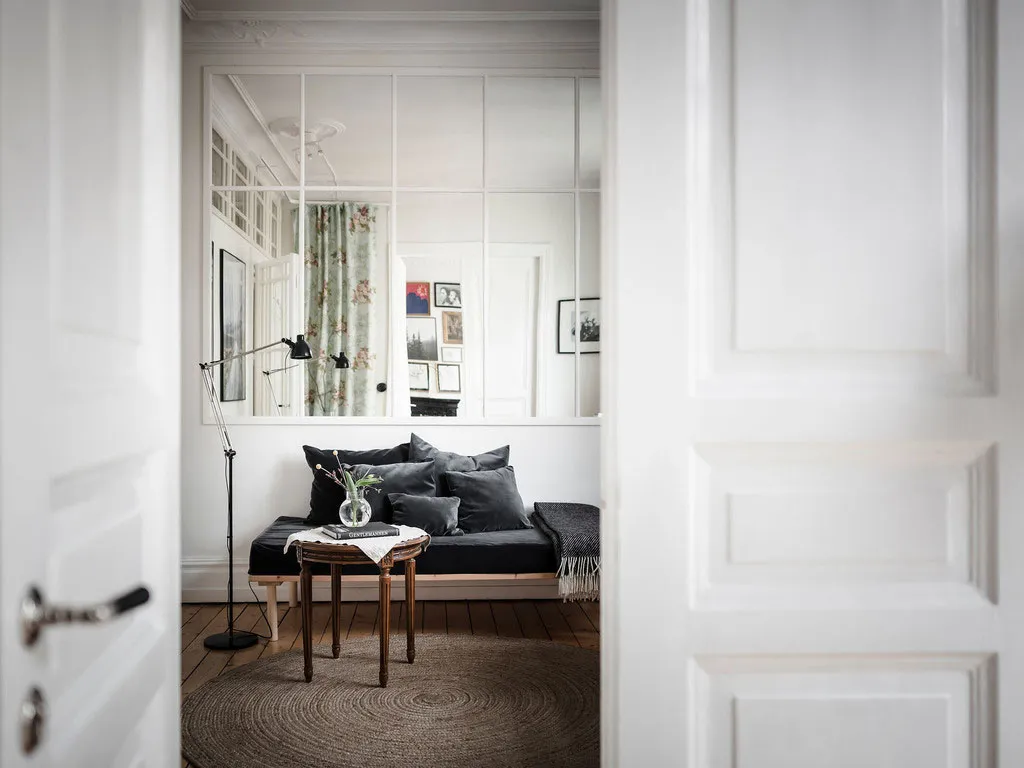 Charming Country Kitchen and Artist Studio: Beautiful Apartment in Gothenburg (82 sqm) - Gallery image 21