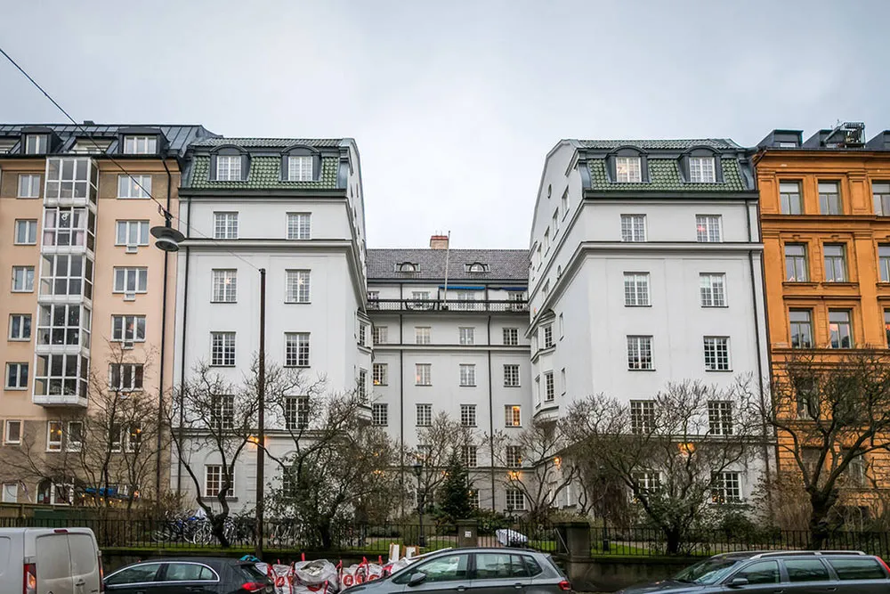 Style moderne d'intérieur gris pour une petite appartement de 39 m² avec salon passant - Gallery image 22