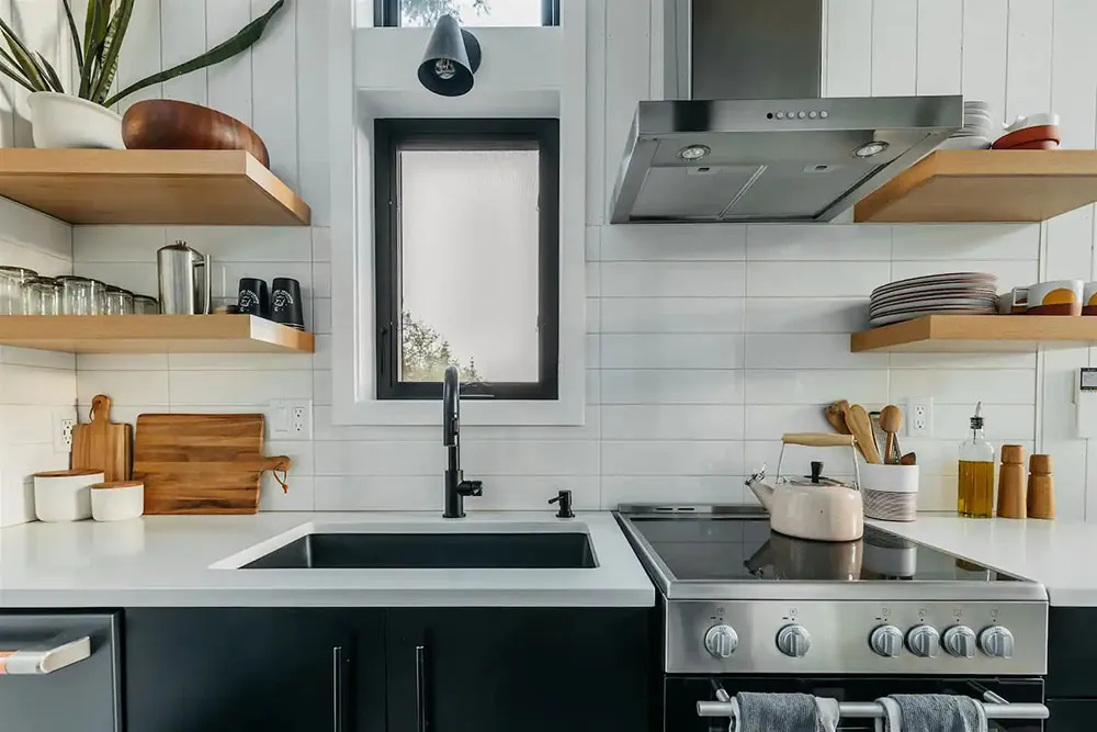 Como del infancia: pequeño pero funcional cobertizo en el árbol (46 m²) - Gallery image 5