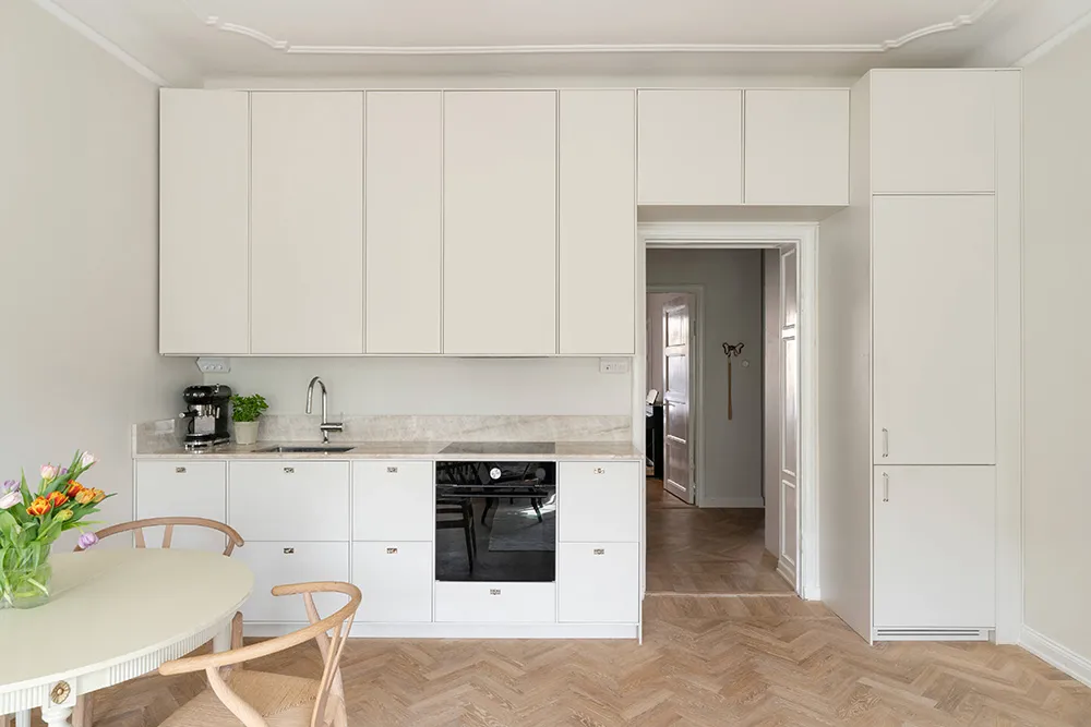 Bright and Elegant Scandinavian Interior in Stockholm (55 sqm) - Gallery image 12