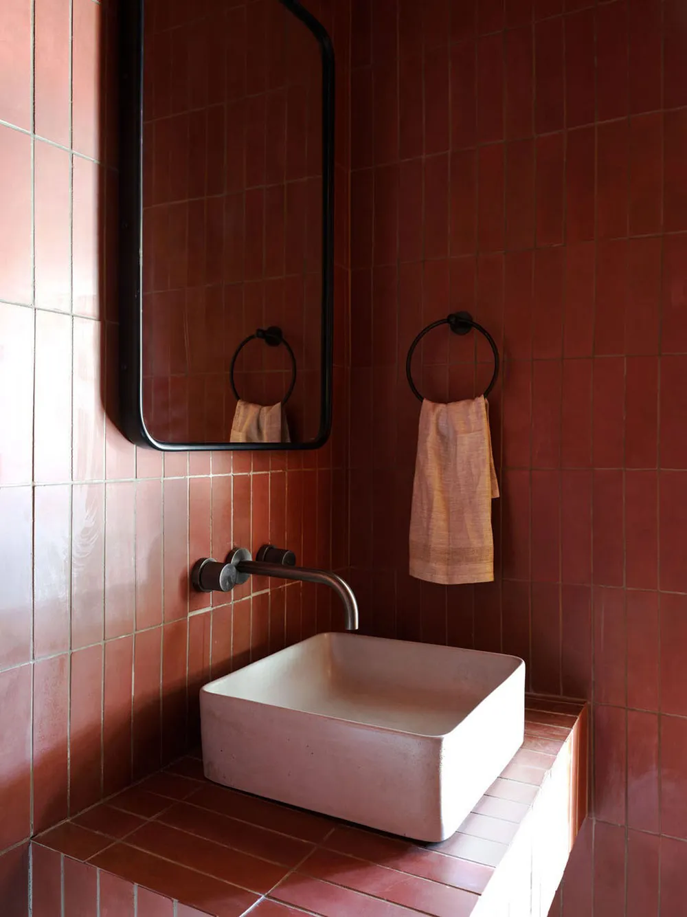 Stylish, simple and natural home interiors by lake Tahoe - Gallery image 9