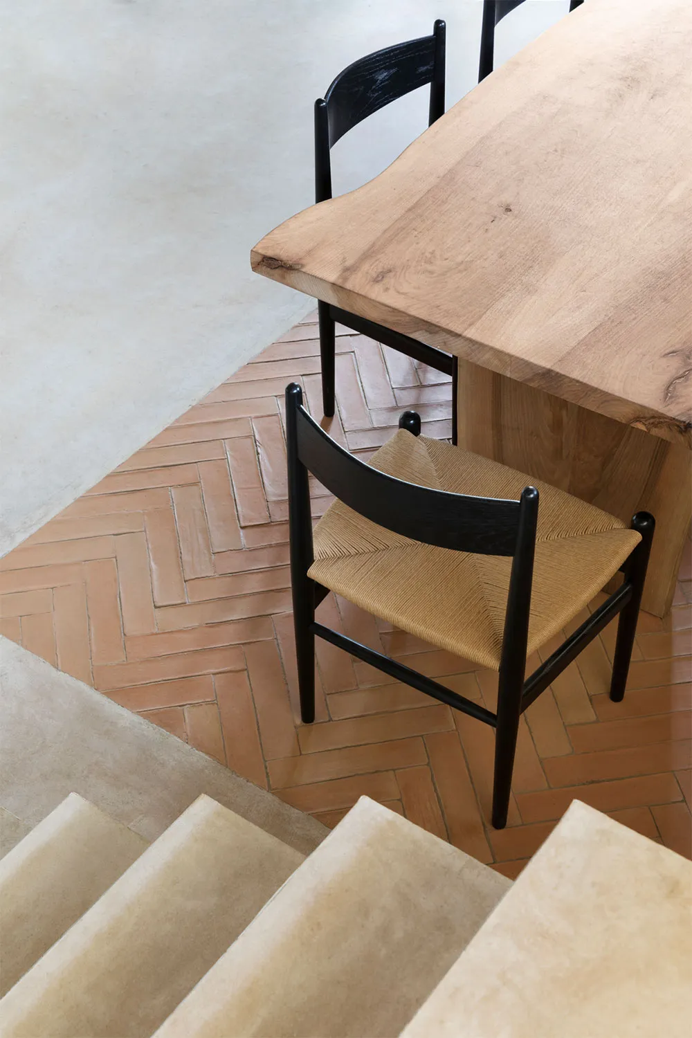 Interiores soleados y estilo atemporal: casa de verano en la costa de España - Gallery image 10