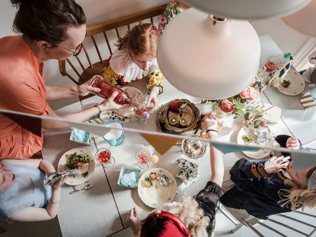 Charming Country Kitchen and Artist Studio: Beautiful Apartment in Gothenburg (82 sqm) - Gallery image 34