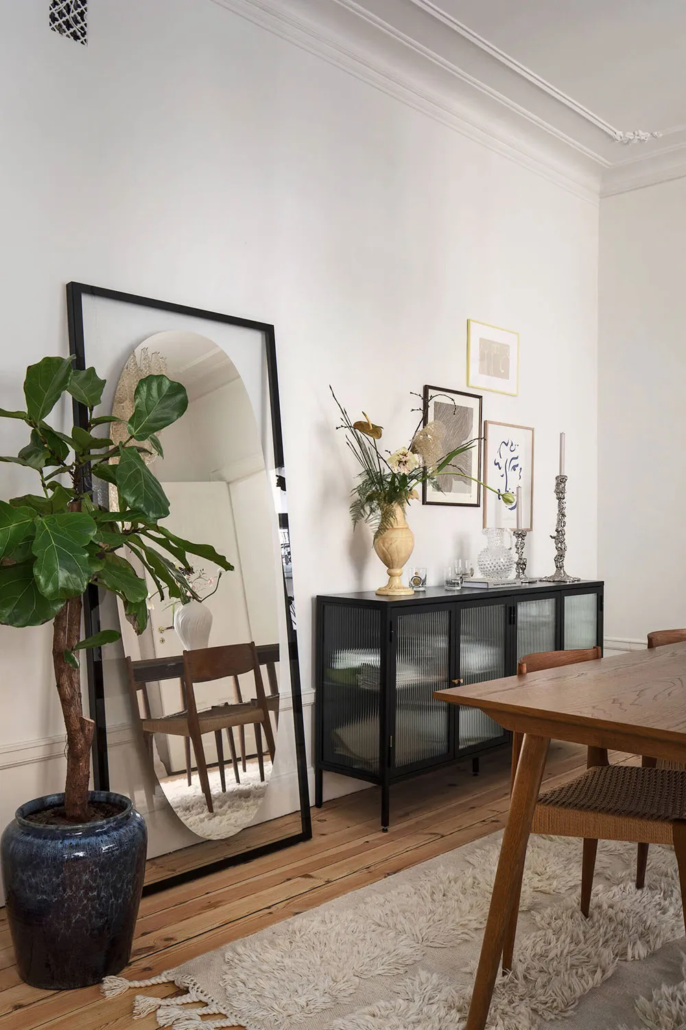 फैशनेबल फर्नीचर एवं सुंदर, तटस्थ रंग: स्टोकहोम में एक अपार्टमेंट (78 वर्ग मीटर) - Gallery image 8