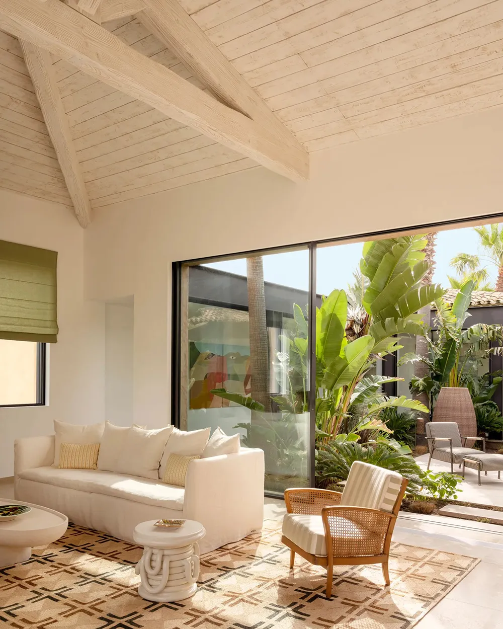 फ्रेंच रिवीरा पर स्थित एक सुंदर ग्रीष्मकालीन विला, जो बाग के साथ सामंजस्य में है। - Gallery image 3