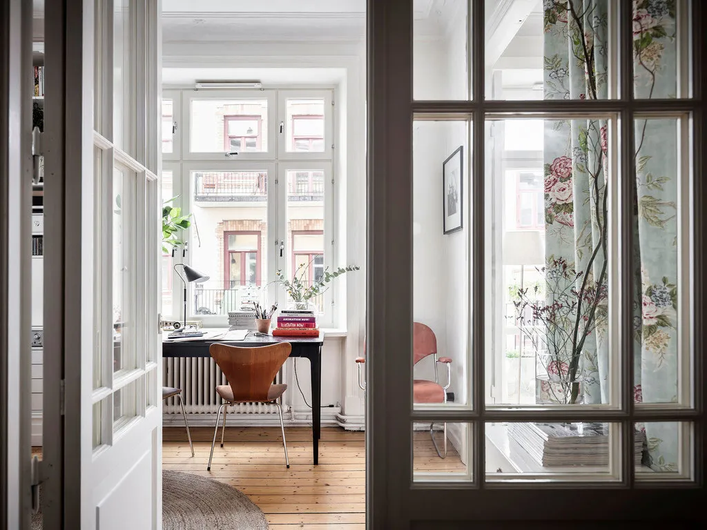Charming Country Kitchen and Artist Studio: Beautiful Apartment in Gothenburg (82 sqm) - Gallery image 27
