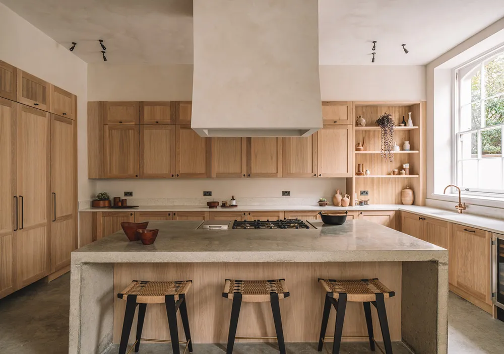 Earthy tones and minimalist design: apartment in a former school in England - Gallery image 3