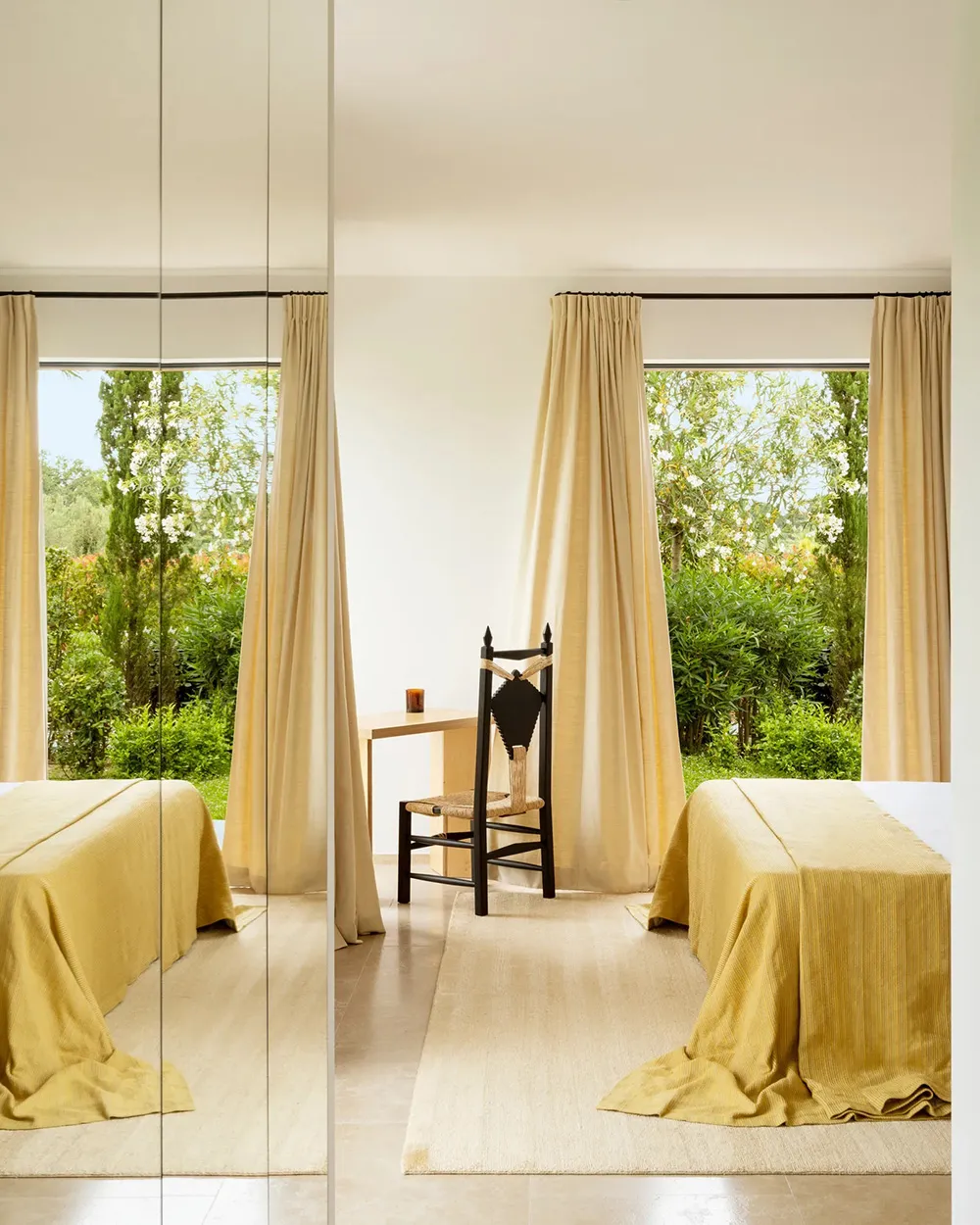 फ्रेंच रिवीरा पर स्थित एक सुंदर ग्रीष्मकालीन विला, जो बाग के साथ सामंजस्य में है। - Gallery image 9