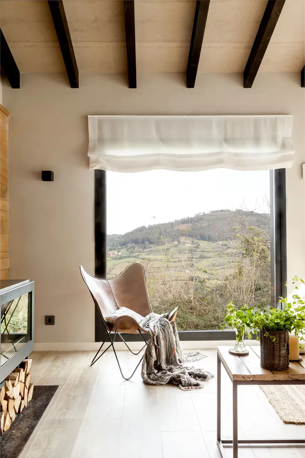 Beautiful Mountain Cottage in Northern Spain with Panoramic Windows (80 sqm) - Gallery image 1