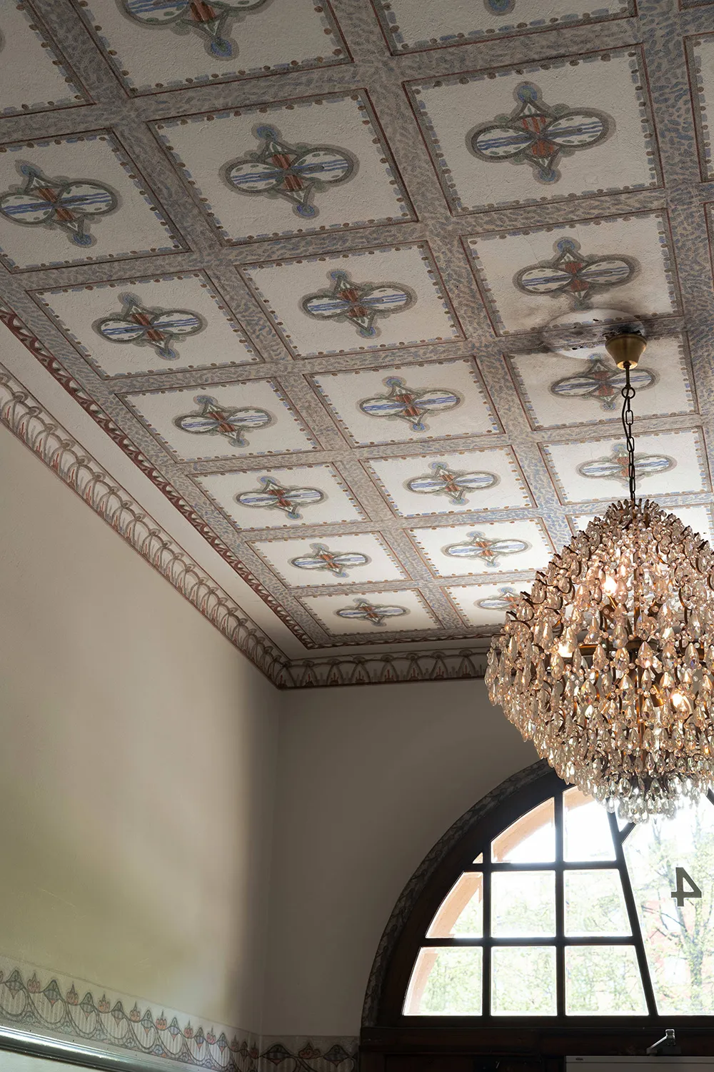 Bright and Elegant Scandinavian Interior in Stockholm (55 sqm) - Gallery image 21