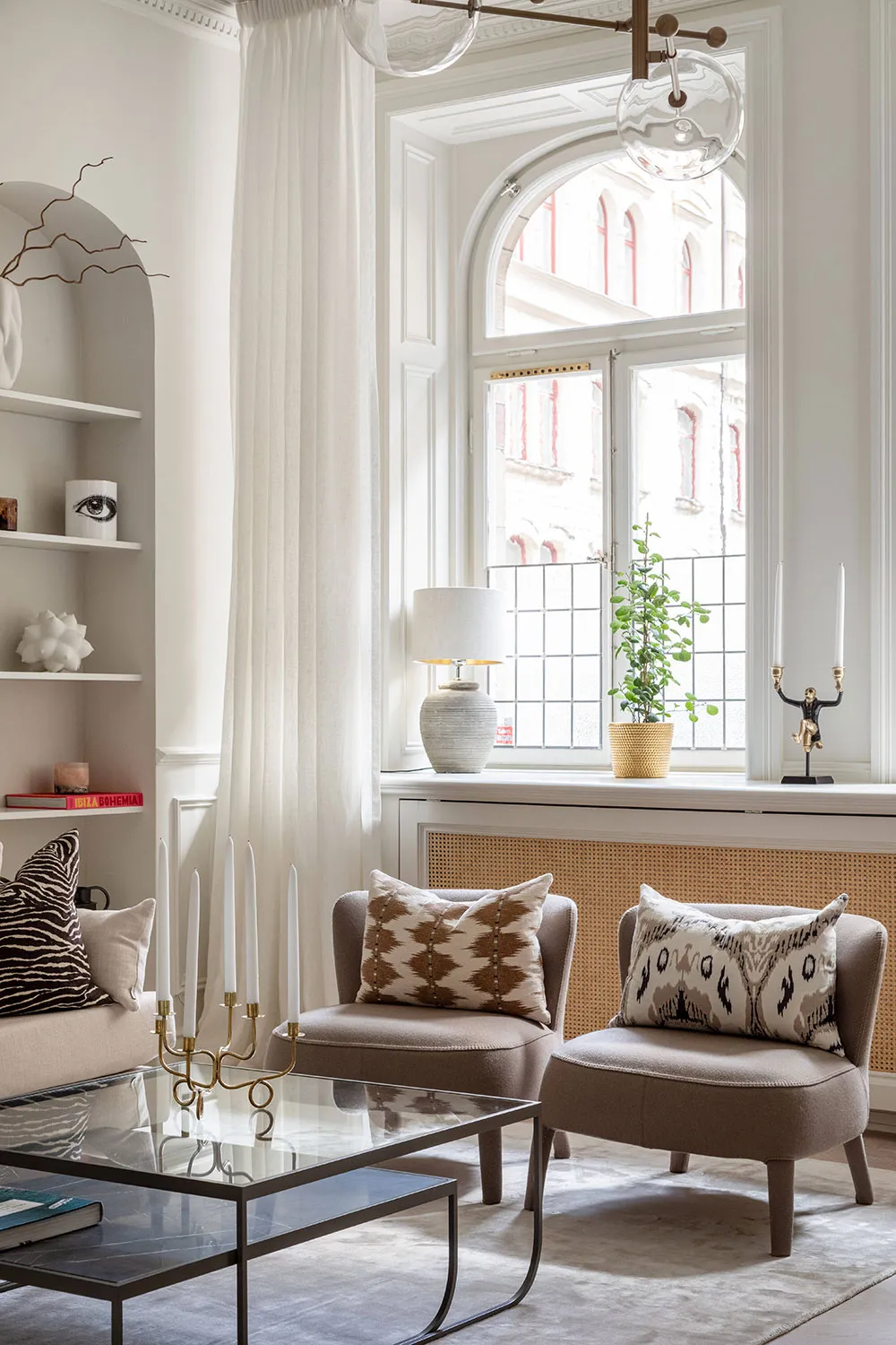 Unusual Apartment with Platform in Stockholm (85 sqm) - Gallery image 1