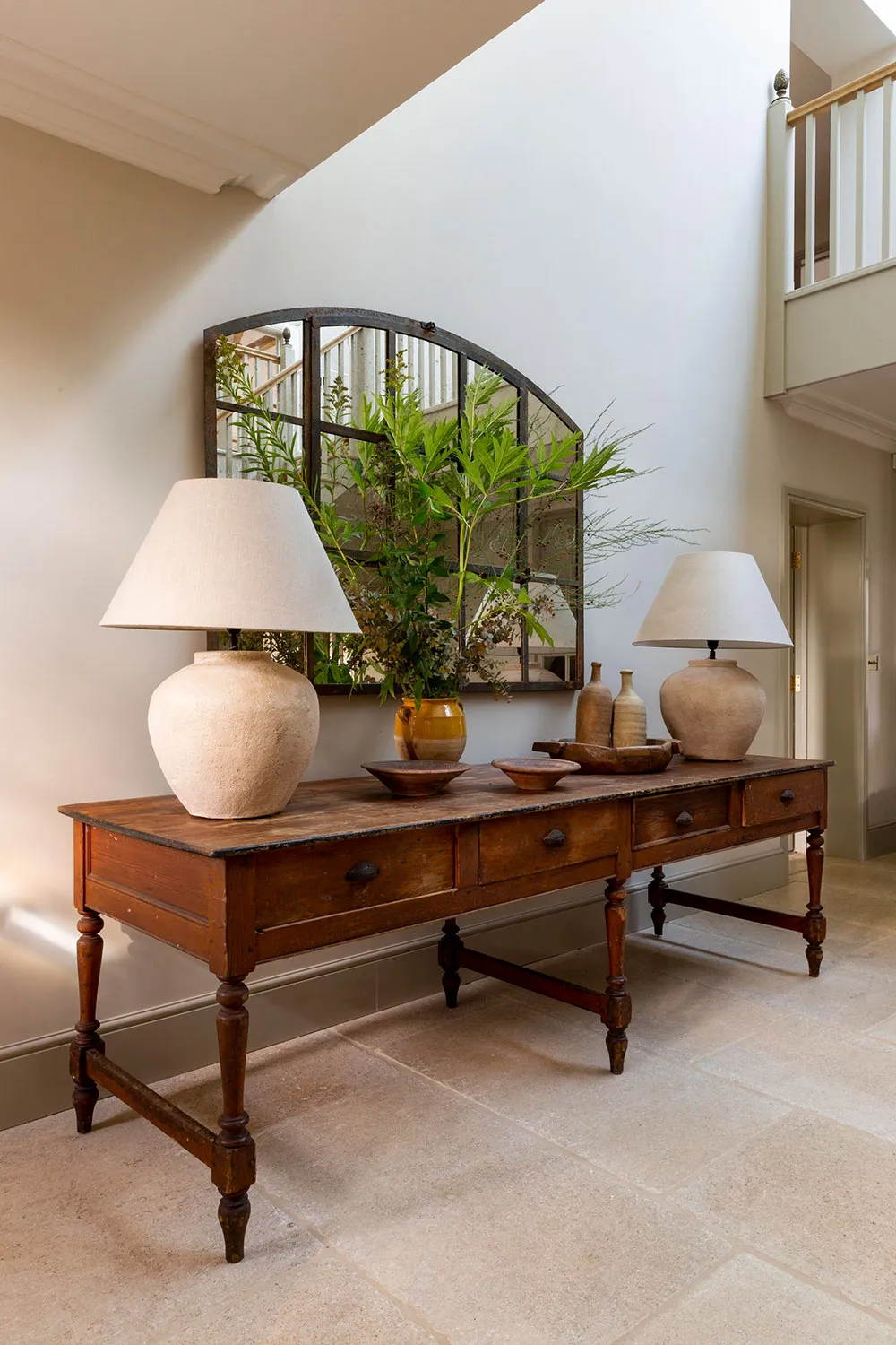 Green Accents in the Design of a Traditional Farmhouse in Southwest England - Gallery image 11