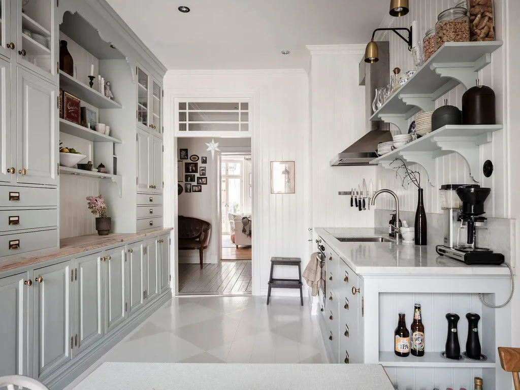 Charming Country Kitchen and Artist Studio: Beautiful Apartment in Gothenburg (82 sqm) - Gallery image 9