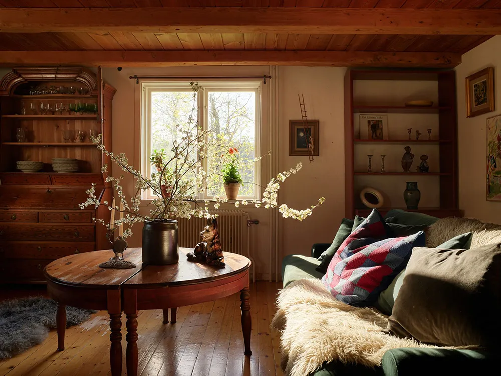 Kiedy wiek koloruje: bardzo stary kotedż w Szwecji - Gallery image 6