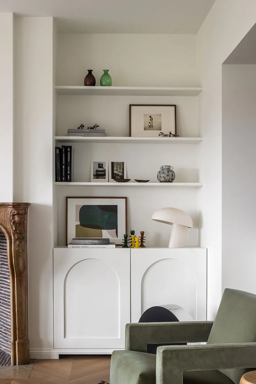 Sérénité et élégance dans l'appartement d'un designer en Belgique - Gallery image 1