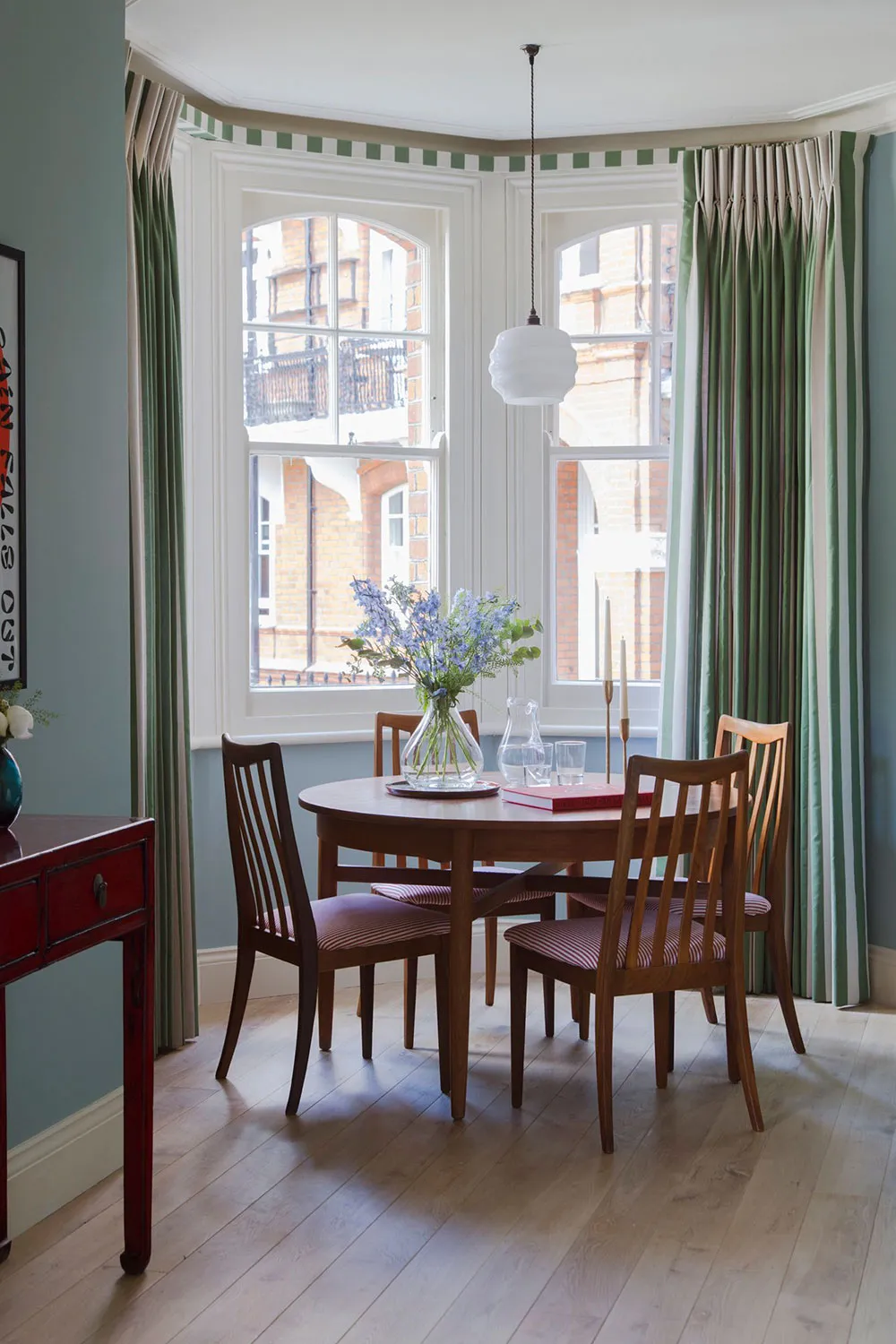 Hermoso interior inglés a color: apartamentos en un edificio histórico en Londres - Gallery image 4