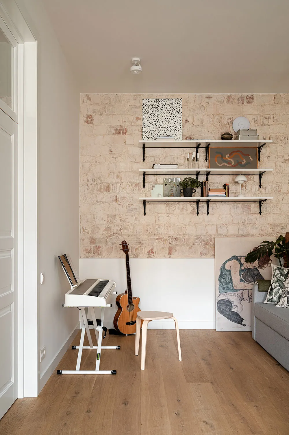 Industrielle Motive im Design einer gemütlichen modernen Wohnung in Kiew - Gallery image 17