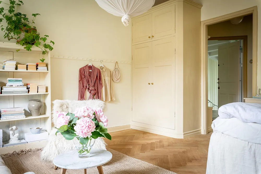 Interior suave y acogedor de una pequeña apartamento sueco (39 m²) - Gallery image 3