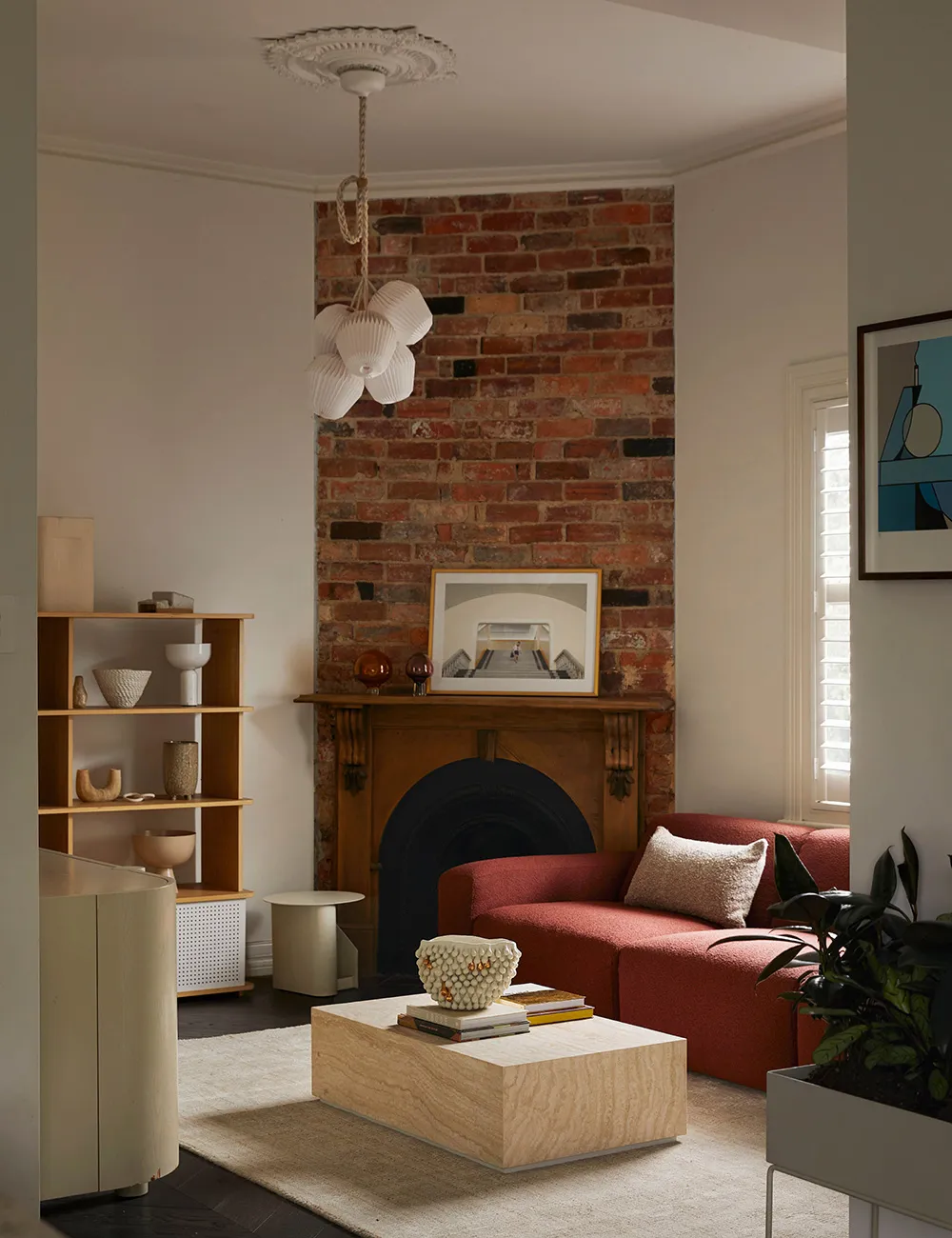 Stylowy i cenny интерьер małego domu projektanta w Australii - Gallery image 1