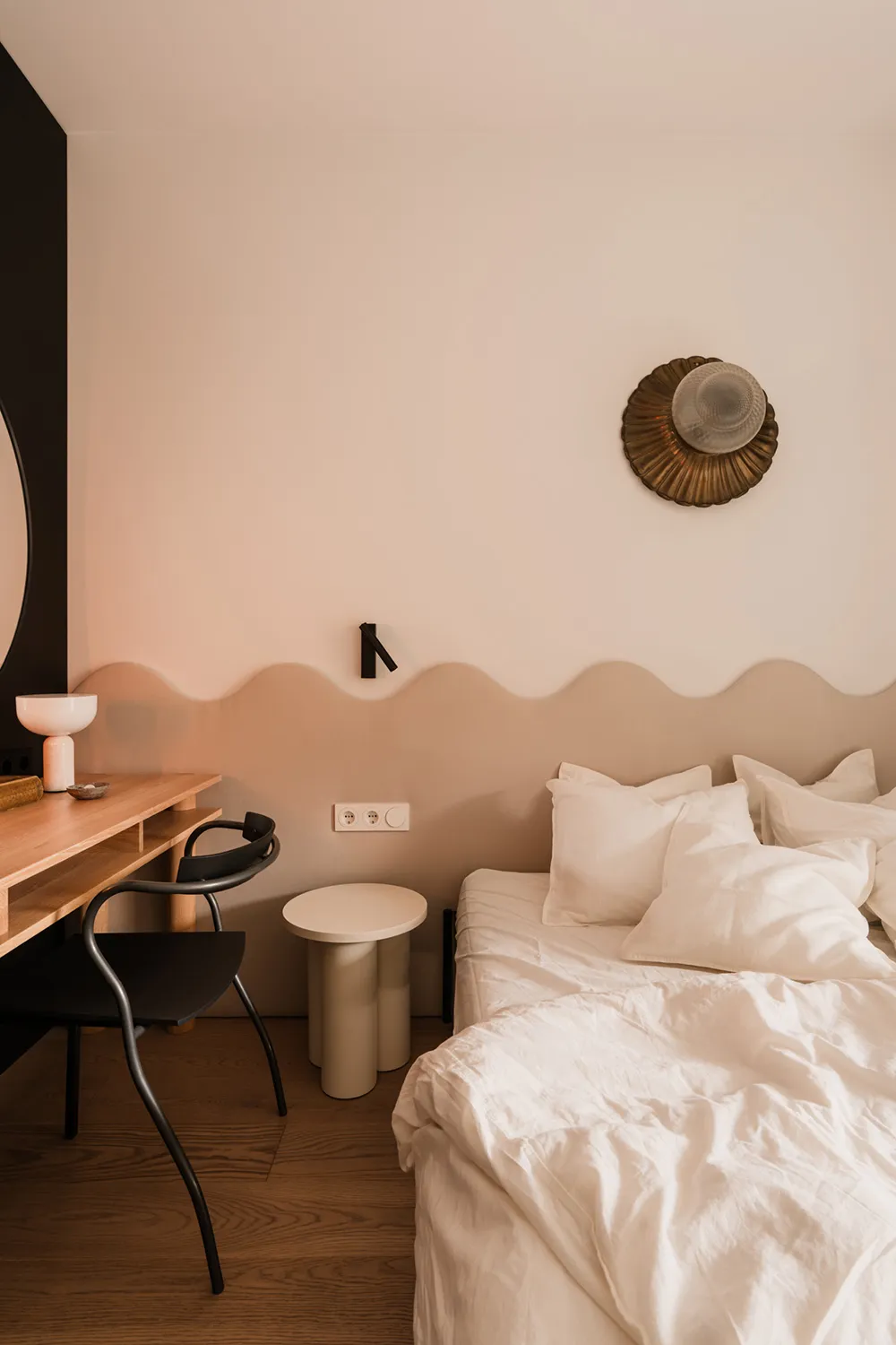 Interior industrial de moda para una familia en Poznan - Gallery image 12