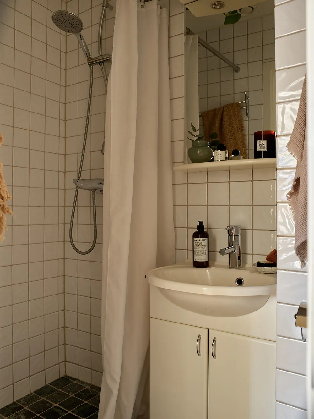 Sanfter Interieur mit kreativen Akzenten: Kleine Wohnung in Stockholm (52 qm) - 21